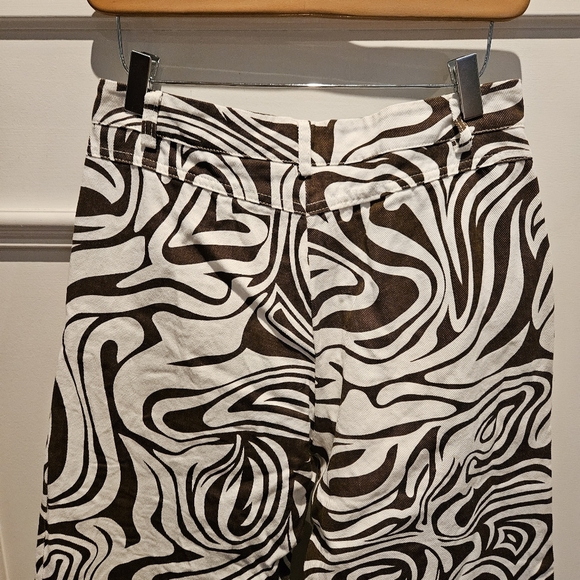 Love & Harmony Wavy Printed Brown & White Straight Leg Pants - Picture 6 of 9
